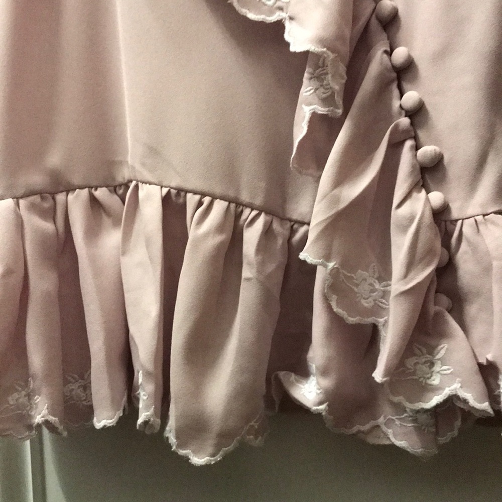 Ruffle Embroidered Tank Top - Picture 9 of 10